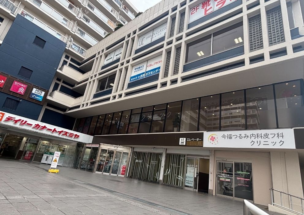 駅徒歩3分・駐車場完備